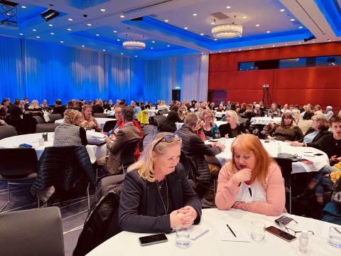 Hvatningarverðlaun afhent á fjölsóttri Öskudagsráðstefnu