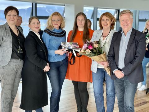 Saman komin til að fagna nýjum nöfnum.