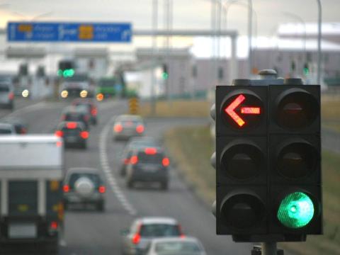 bílar og umferðarljós
