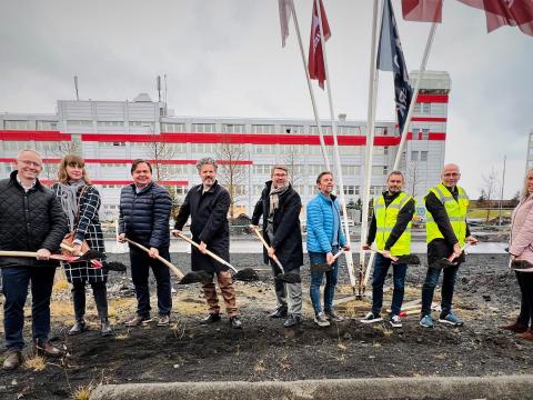 frá vinstri; Bjarni Þór Þórólfsson, Helga Egla Björnsdóttir, Jón Ögmundsson, Dagur B. Eggertsson, Guðbrandur Sigurðsson, Hlynur Örn Björgvinsson, Helgi Gunnarsson, Rúnar Ólafsson og Hildur Mósesdóttir.