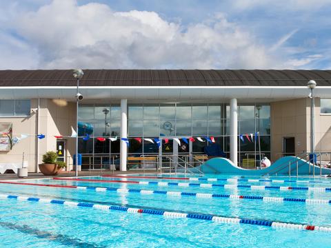 25 metra laugin í Grafarvogslaug.