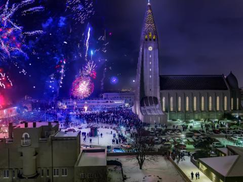 Flugeldar við Hallgrímskirkju.