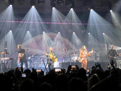 Tónleikar hljómsveitarinnar Of Monsters and Men.