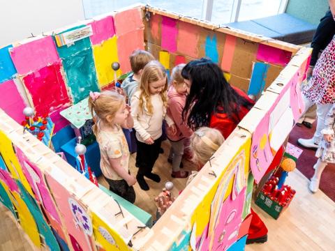 Frá vinnusmiðjum tengdum Barnamenningarhátíð.