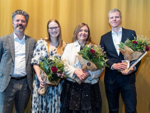 Dagur B. Eggertsson borgarstjóri, Arndís Þórarinsdóttir, Lóa Hlín Hjálmtýsdóttir og Baldvin Ottó Guðjónsson. Þrjú síðarnefndu hljóta Barnabókaverðlaun Reykjavíkurborgar 2023.