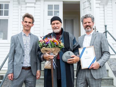 Skúli Helgason, Egill Ólafsson og Dagur B. Eggertsson fyrir utan Höfða