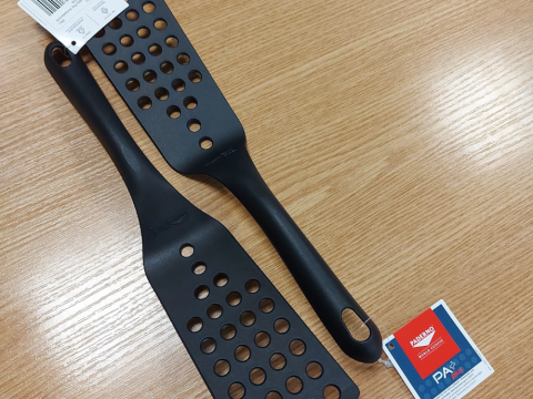 Eldhúsáhald úr plasti 