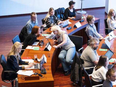 Ungmennaráð Reykjavíkur fundar með borgarstjórn.