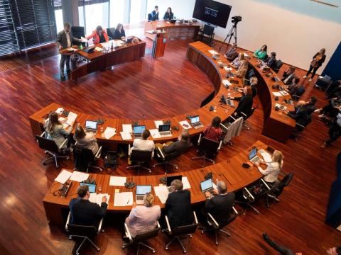 Nýkjörin borgarstjórn á sínum fyrsta fundi 2022.