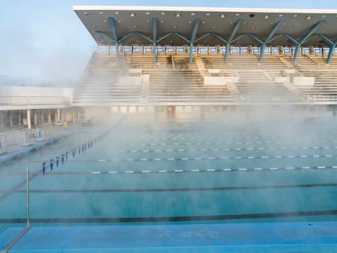 Laugardalslaug tóm um vetur