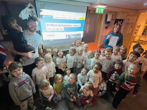 Drafnarsteinn styrkir UNICEF