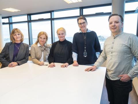 Kristjana Gunnarsdóttir, Anna Sigrún Baldursdóttir, Aðalbjörg Traustadóttir, Rannveig Einarsdóttir og Finnur Pálmi Magnússon.