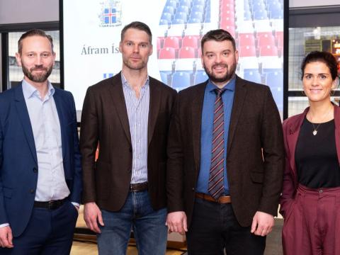 The Mayor, Chair of the National Arena, Minister of Education and Children's Affairs, and Minister of Finance stand together and smile