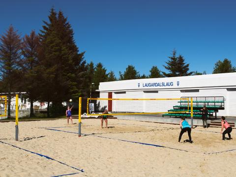 Strandblak við Laugardalslaug