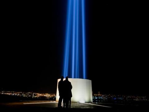 Friðarsúlan  í Viðey. Ljósmynd Sigurjón Ragnar