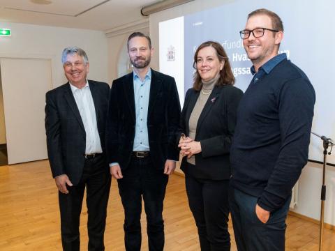 From Hvassahraun presentation, from left: Eyjólfur Árni Rafnsson, chair and project manager; Mayor Einar Þorsteinsson; Minister of Infrastructure Svandís Svavarsdóttir; and Daði Baldur Ottósson, transport engineer at Efla and project manager 