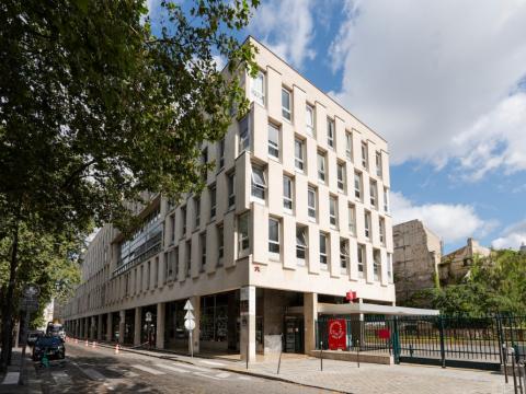 Kjarvalsstofa is located in this building in the heart of Paris