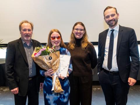 Frá veitingu styrks úr minningarsjóði Gunnars Thoroddsen í Ráðhúsi Reykjavíkur í dag. F.v. Gunnlaugur Briem f.h. minningarsjóðsins, Dagbjört Andrésdóttir, Elín Sigurðardóttir og Einar Þorsteinsson, borgarstjóri.