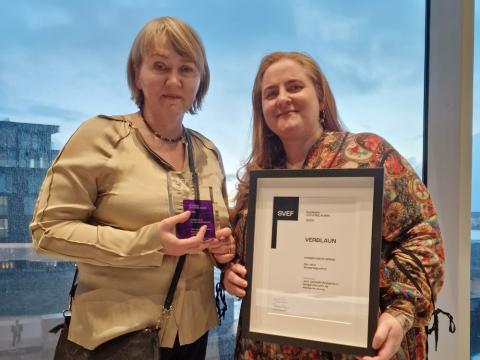 Jóhanna Guðrún Árnadóttir and Helga Maureen Gylfadóttir, Reykjavík City Museum staff members, with the award