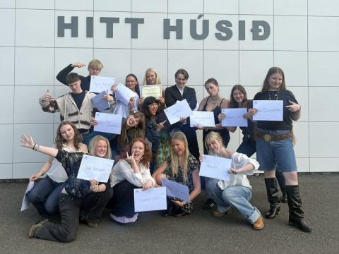 Hópur jafningjafræðara sumarið 2025