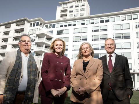 Gunnar Svavarsson, CEO of NLSH; Mayor Heiða Björg Hilmisdóttir; Health Minister Alma D. Möller; and Runólfur Pálsson, CEO of Landspítali Hospital