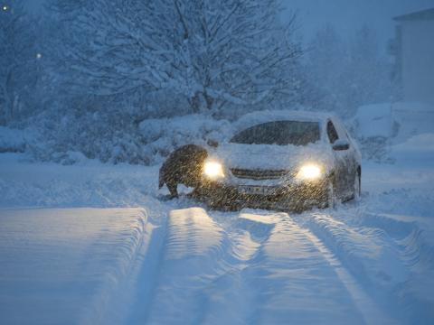 Ökumenn eru beðnir um að fara varlega.
