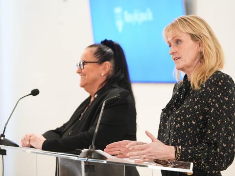 Heiða Björg Hilmisdóttir and Inga Sæland at the press conference