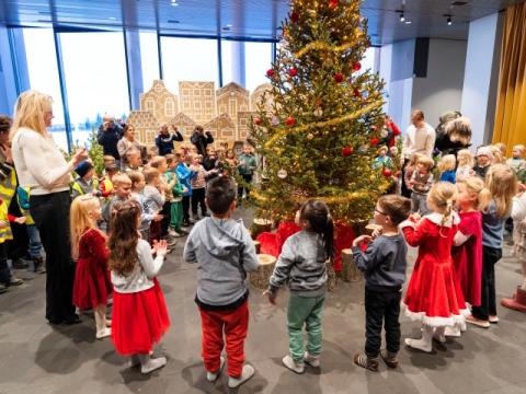 Jólaskógurinn opnaður í Tjarnarsalnum í Ráðhúsi Reykjavíkur í morgun.