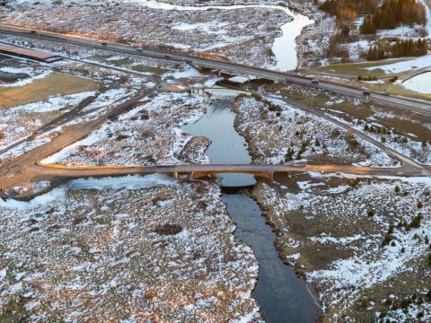 Timburbrú yfir Dimmu er opin fyrir umferð gangandi og hjólandi