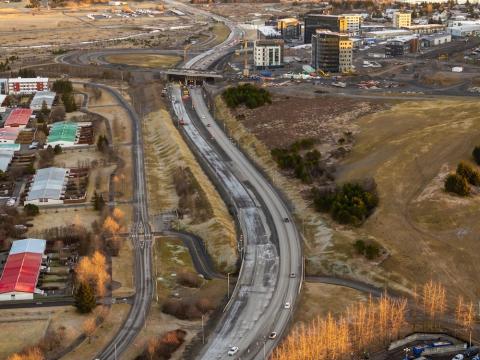 Loftmynd af Breiðholtsbraut