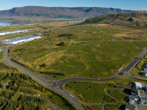 Horft yfir svæði Halla frá suðaustri.