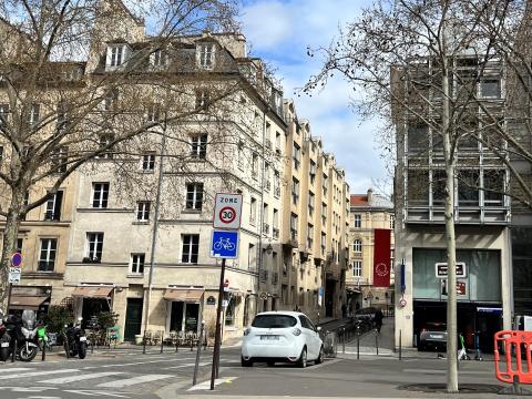 Kjarvalsstofa in Paris