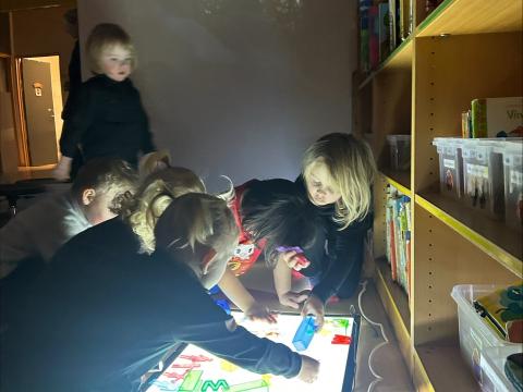 Mynd frá ljósadegi í Maríuborg.