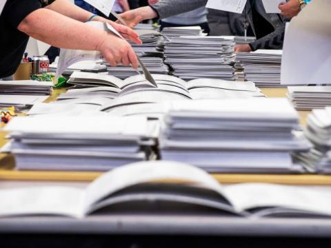 Ballot counting during elections