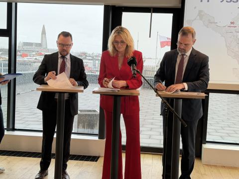 Ragnar Þór Ingólfsson, félags- og húsnæðismálaráðherra, Heiða Björg Hilmisdóttir, borgarstjóri og Daði Már Kristófersson, fjármála- og efnahagsráðherra.