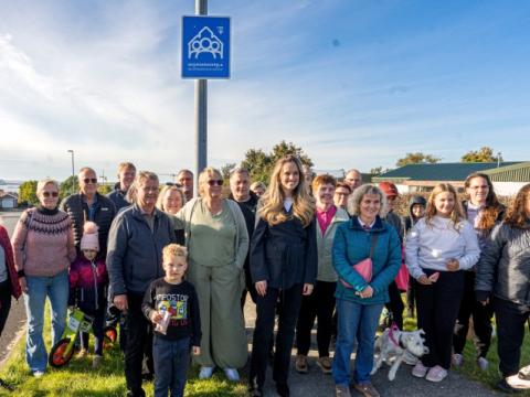 Neighborhood watch sign installed on Stararimi in Grafarvogur
