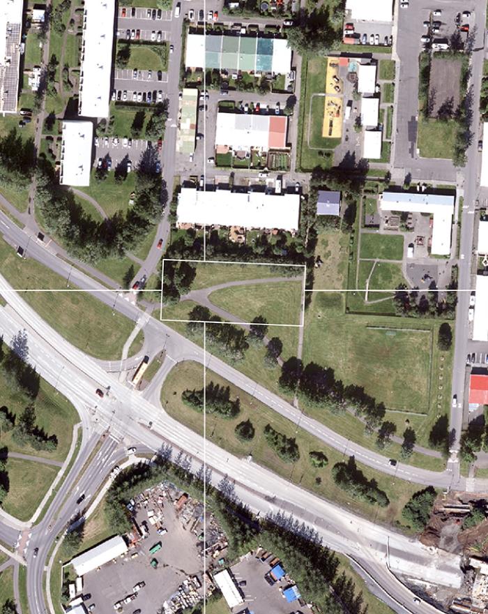 Loftmynd af lóð við Yrsufell í Kópavogi