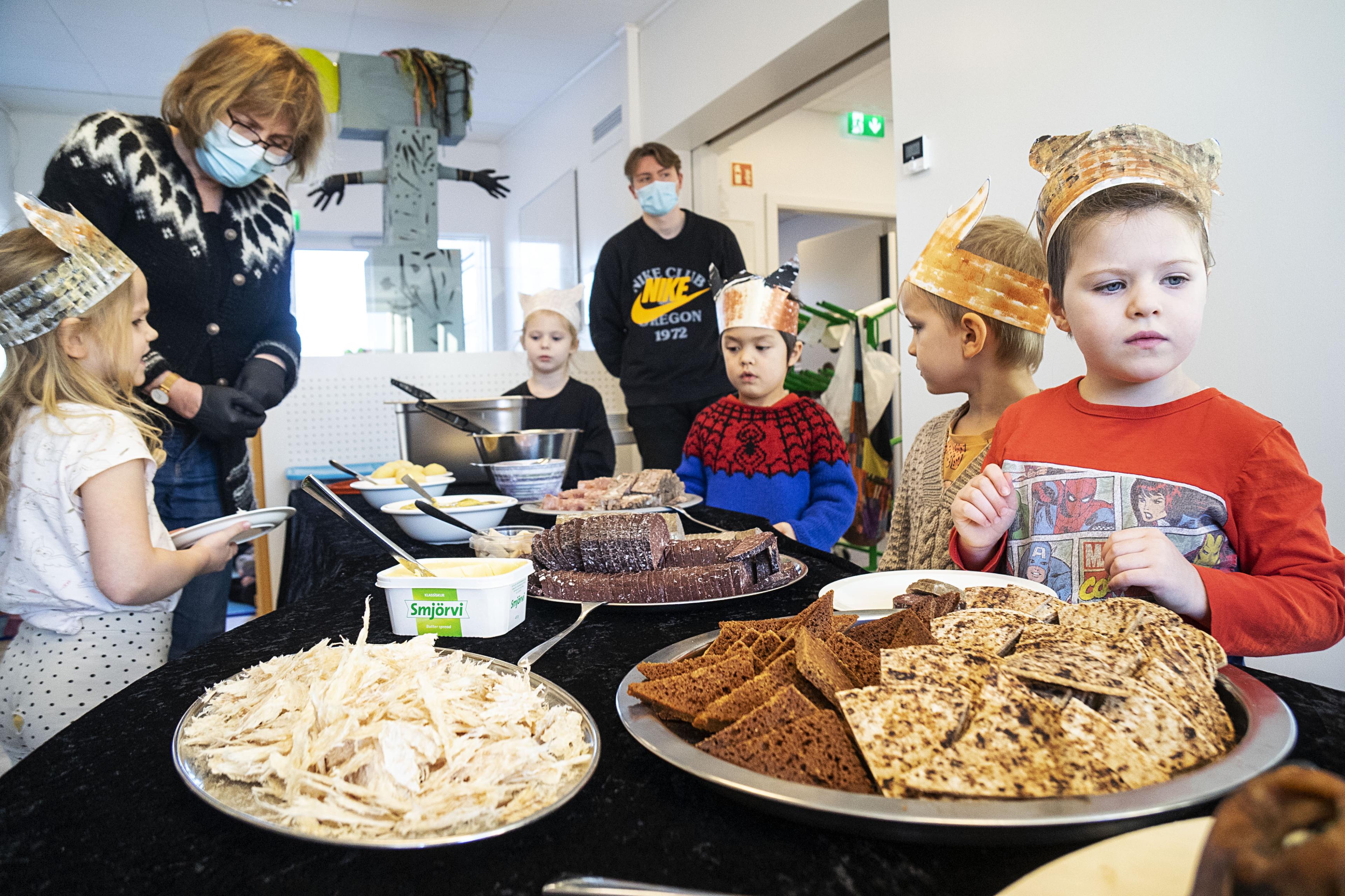 Alda María, Vala (kennari), Esja Vár, Daníel (kennari), Davíð, Baldur Hrafn og Karlotta Kara.