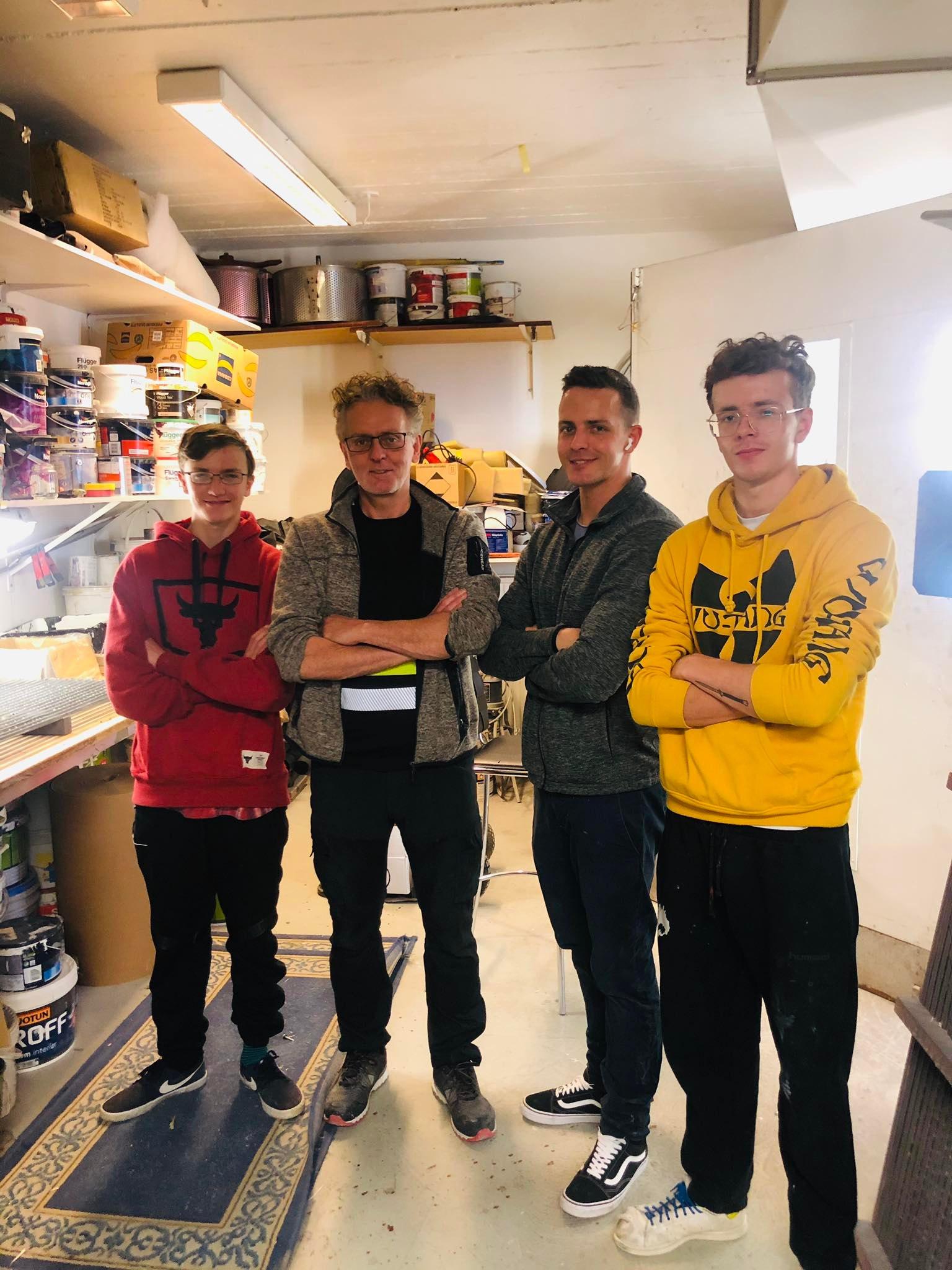 Synir Jóns vinna allir með honum á sprautuverkstæði hans. Brimar Jónatan, Jón Rósmann, Bjarmi Alexander og Blær Víkingur.