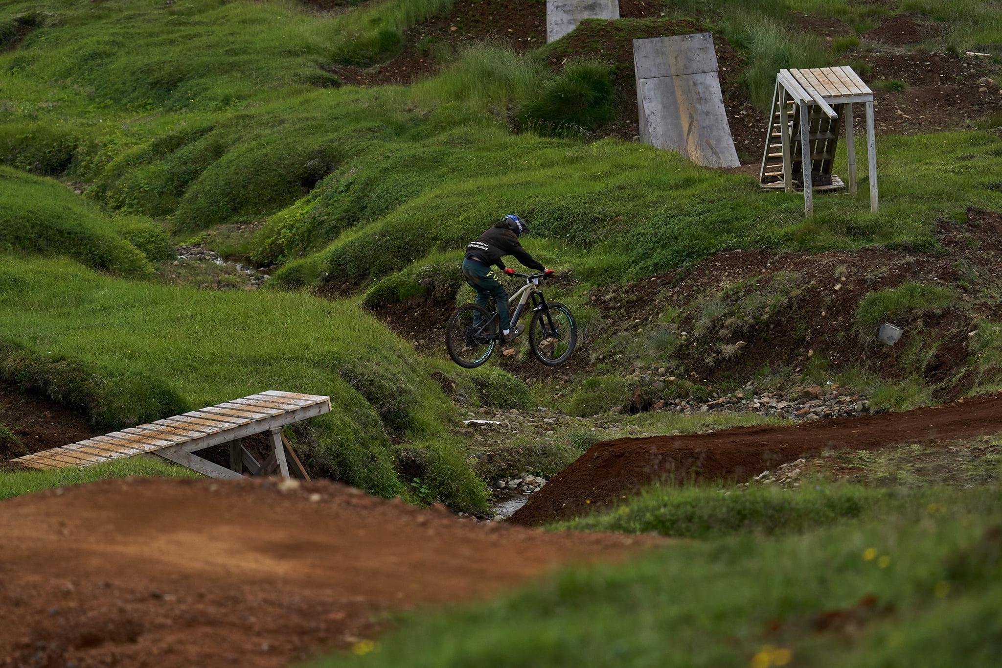 Boðið er upp á brautir fyrir byrjendur og lengra komin. Mynd: Anton Gunnarsson.