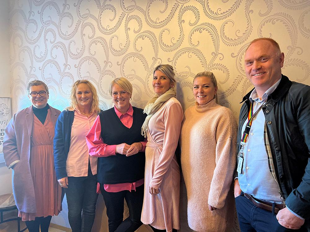 Starfsfólk leikskólans Rauðhóls auk fagstjóra