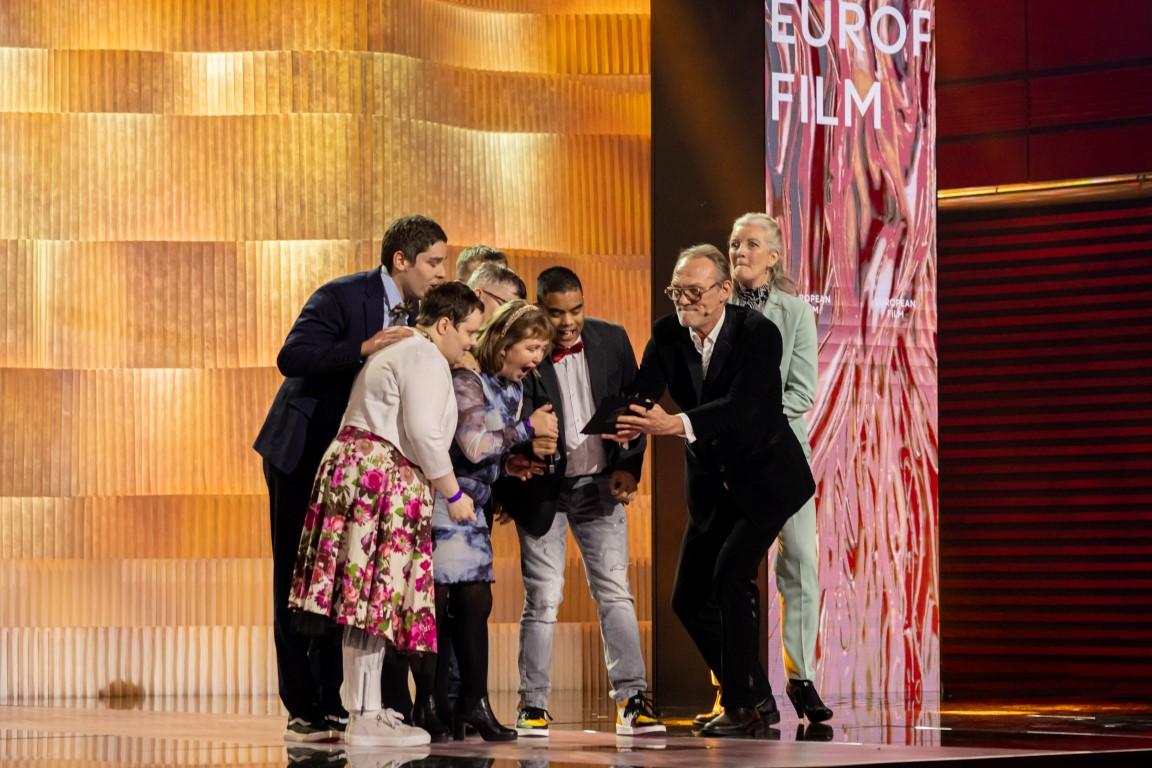 Liðsmenn þáttanna með okkar augum tilkynntu verðlaunin besta kvikmynd Evrópu 2022