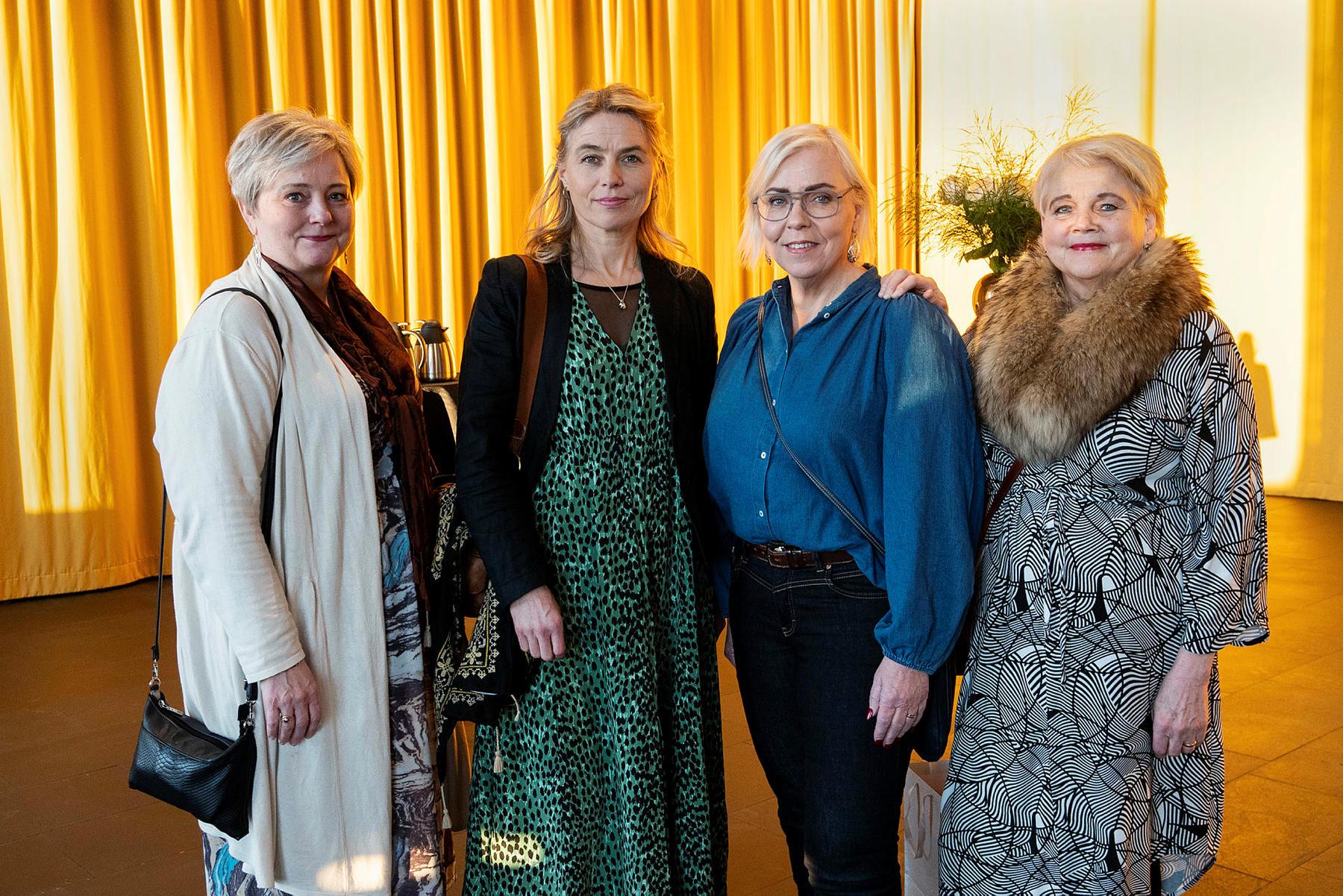 Rósbjörg, Þórunn Bjarney, Heiða Dís og Guðbjörg við afhendingu styrks úr minningarsjóði Gunnars Thorodd