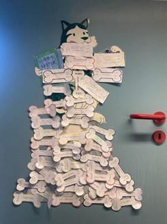 Lubbi safnar lestrarbeinum í leikskólanum Hraunborg