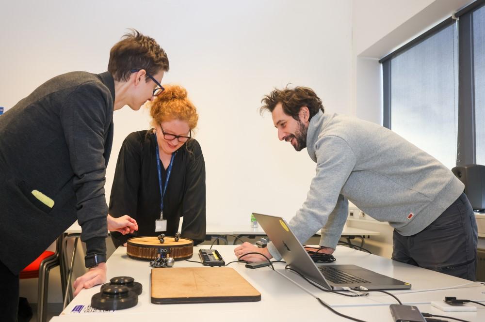 Stefnumót við gervigreind.