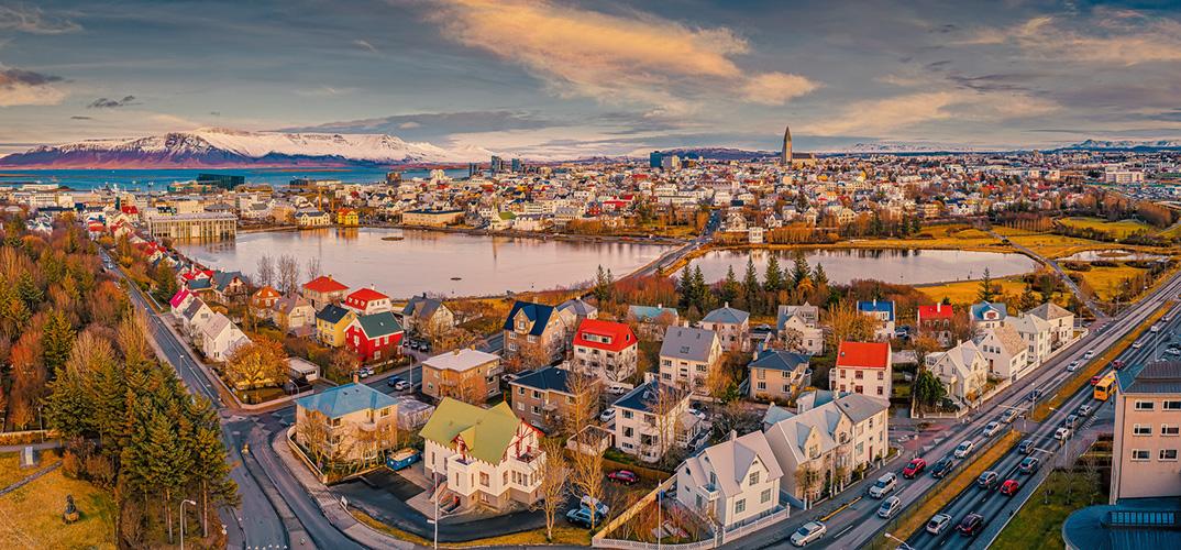 Reykjavík seen from the western part of the city overlooking Esja.