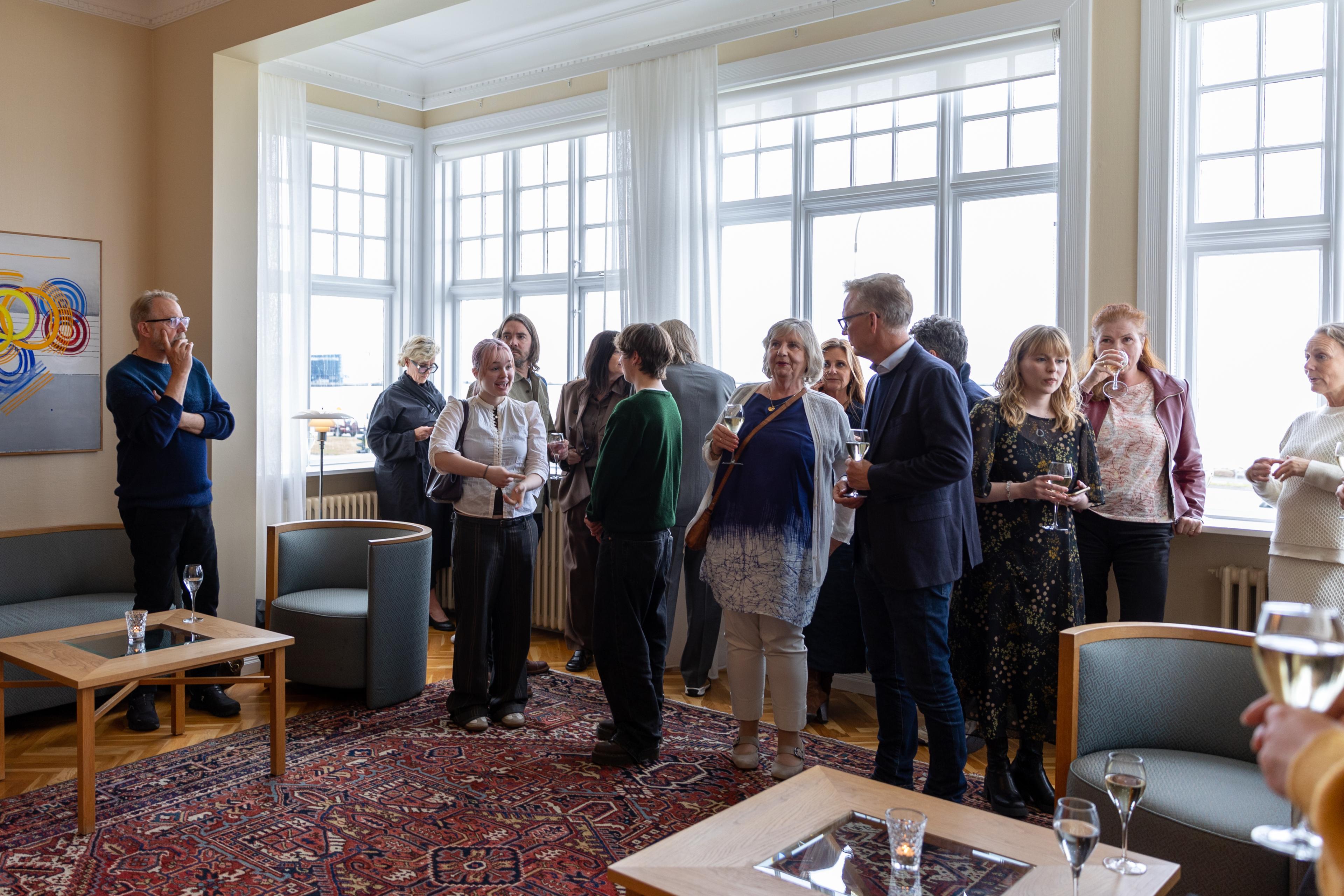 Námsstyrkur Ellýjar var afhentur í Höfða.