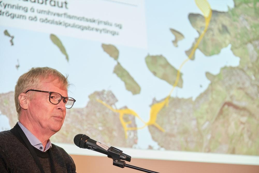 People at the meeting.