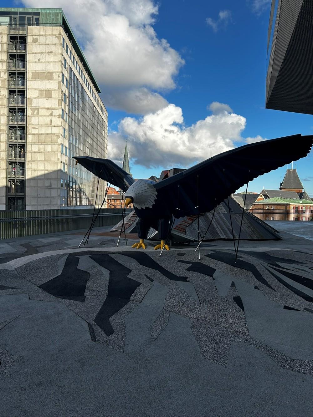 Artwork of an eagle in Aarhus.