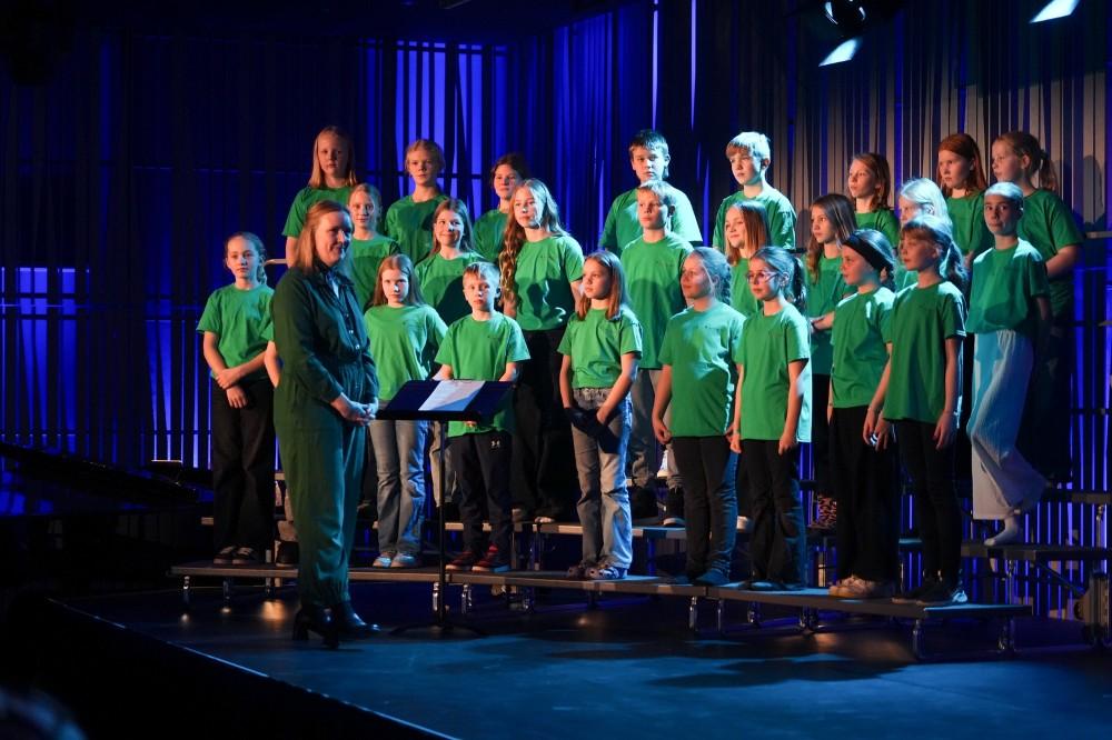 From the Young People's Icelandic Language Award presentation. 